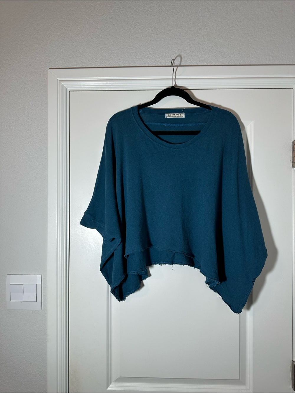 Free People We The Free Teal Blue Oversized Crop Tee Shirt Raw Hem Size XS
